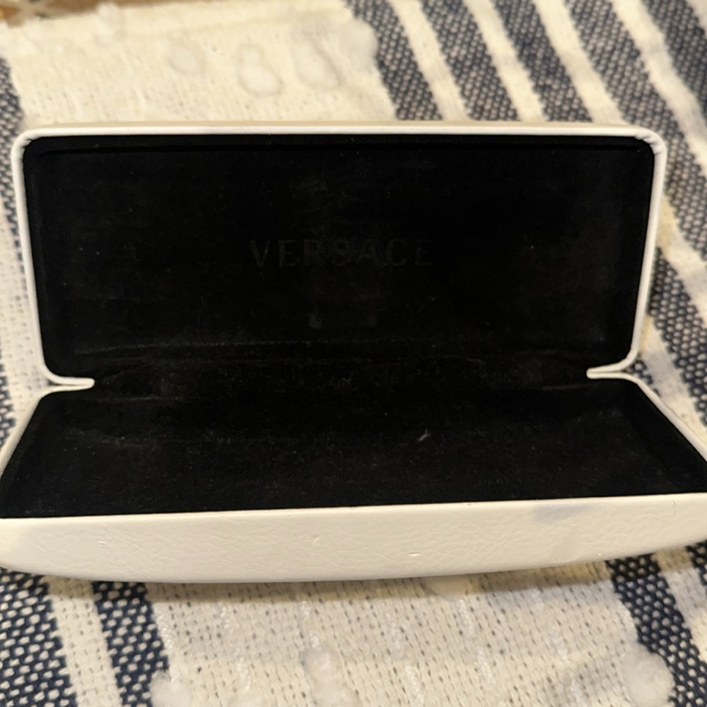 Versace glasses - Picture 4 of 7